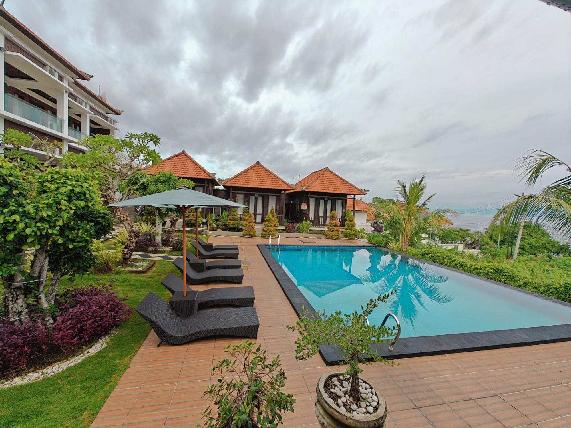 Nusa Sedayu Hotel By Ocean View Batununggul 外观 照片