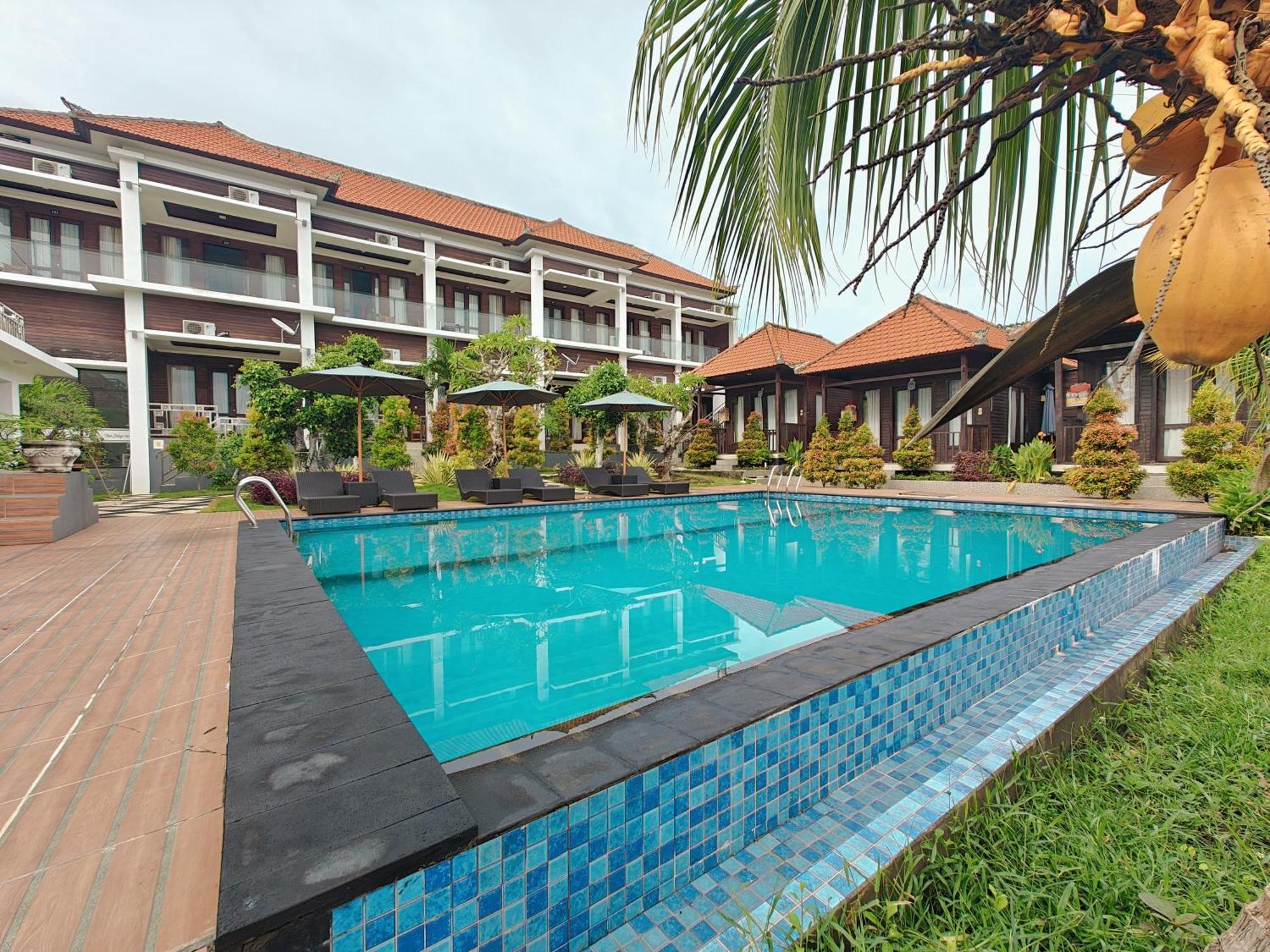 Nusa Sedayu Hotel By Ocean View Batununggul 外观 照片