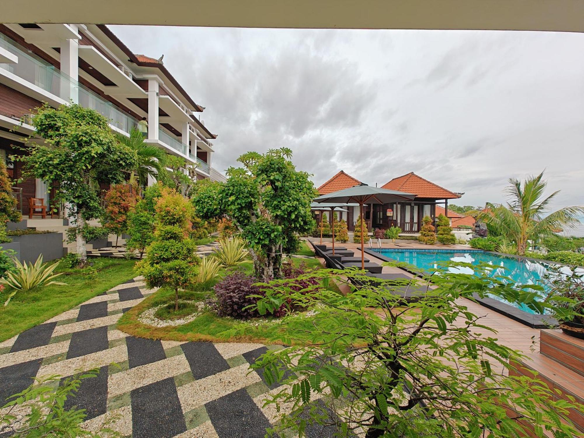 Nusa Sedayu Hotel By Ocean View Batununggul 外观 照片