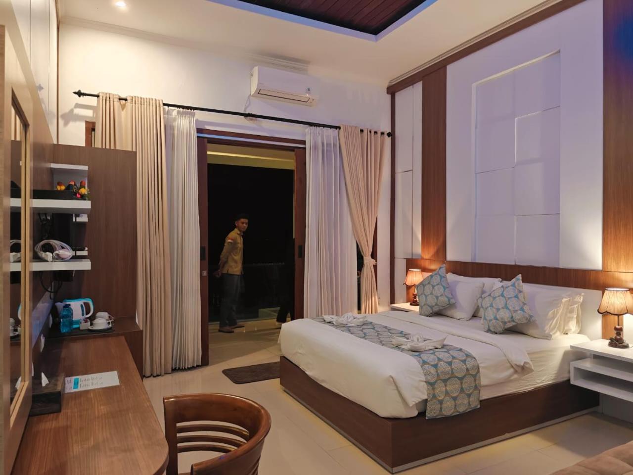 Nusa Sedayu Hotel By Ocean View Batununggul 外观 照片