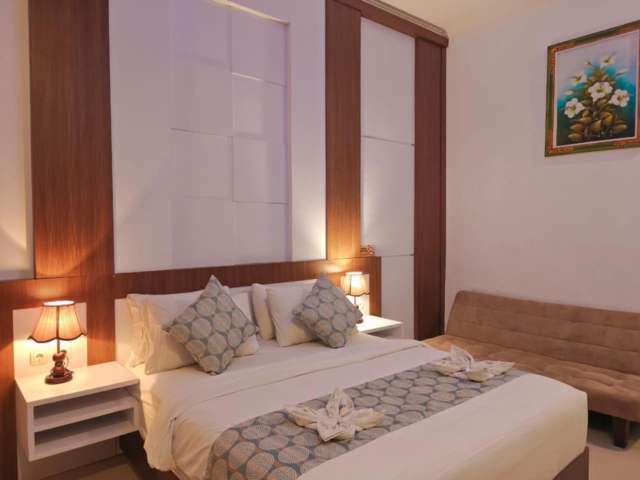Nusa Sedayu Hotel By Ocean View Batununggul 外观 照片