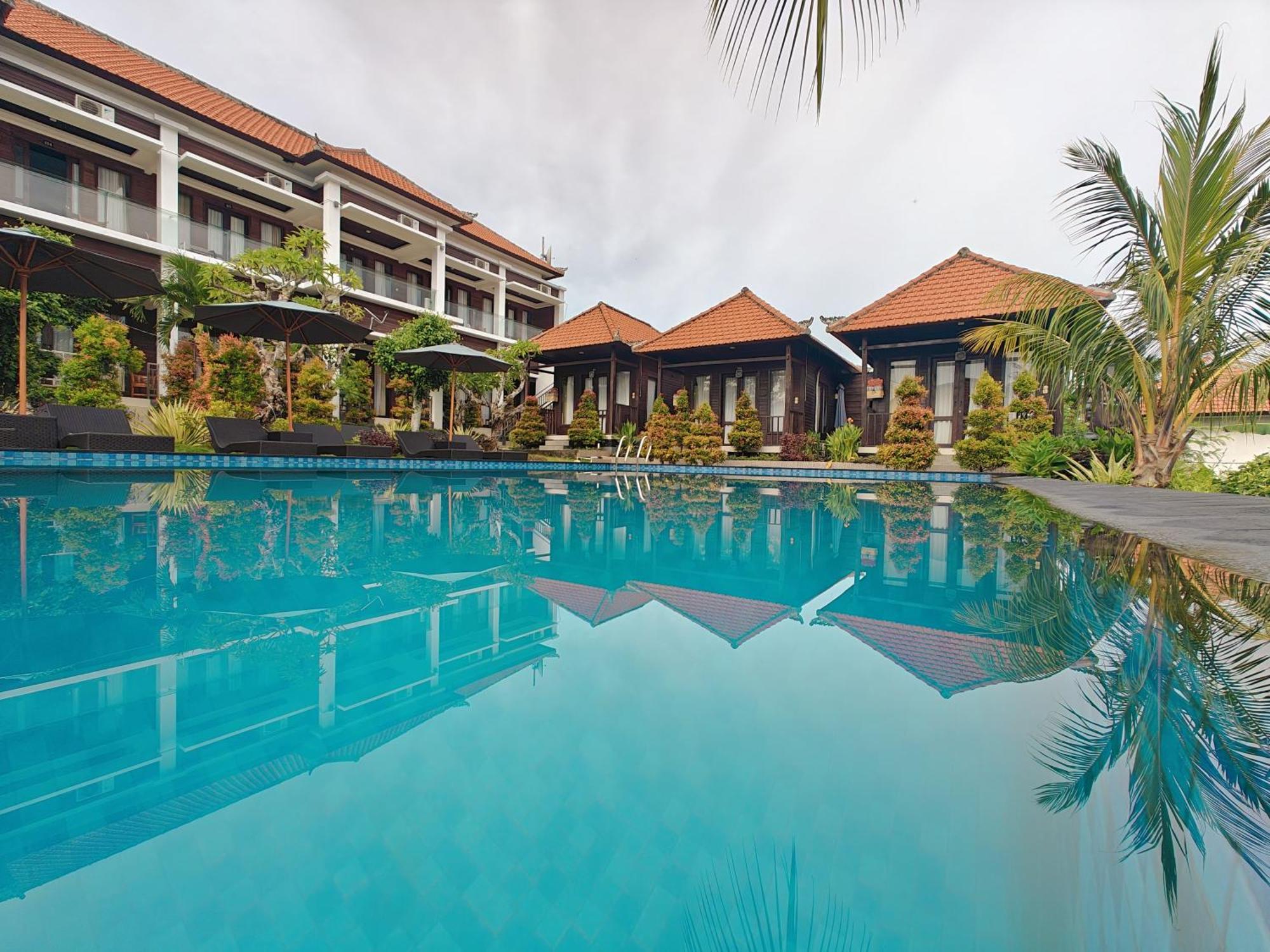 Nusa Sedayu Hotel By Ocean View Batununggul 外观 照片