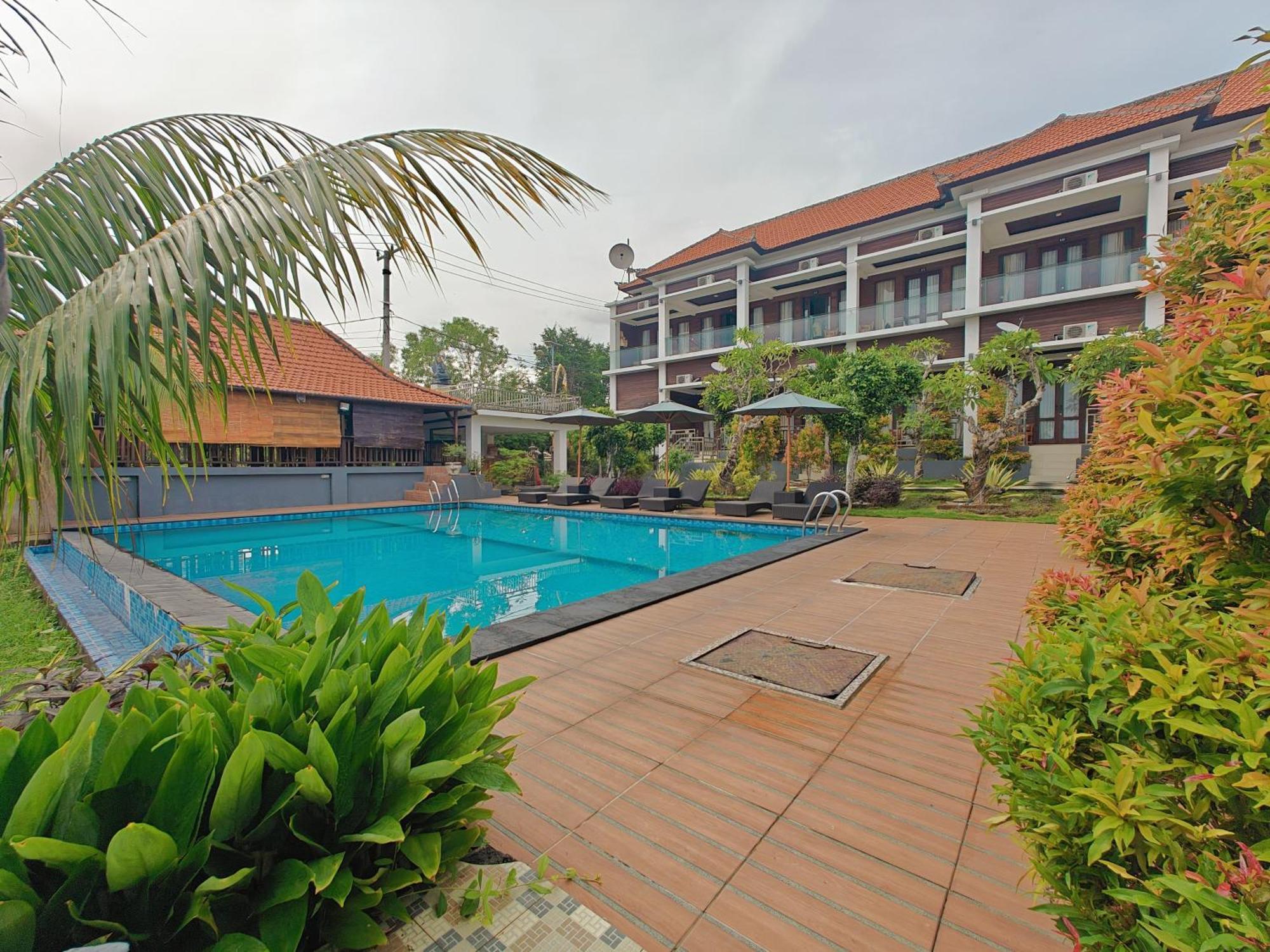 Nusa Sedayu Hotel By Ocean View Batununggul 外观 照片