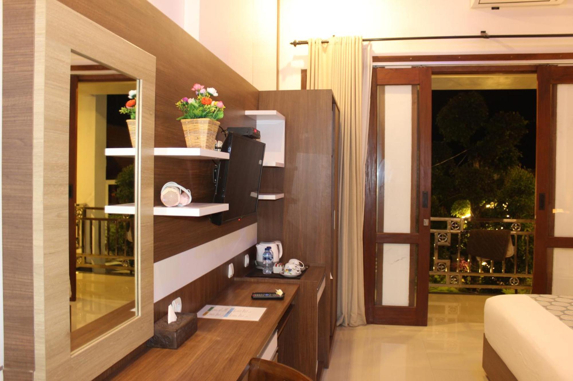 Nusa Sedayu Hotel By Ocean View Batununggul 外观 照片